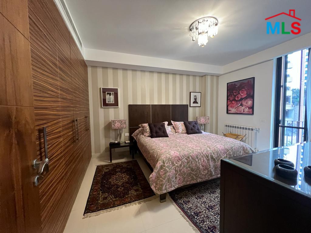 Charming Unfurnished Loft for Sale in Achrafieh, Carré D'Or