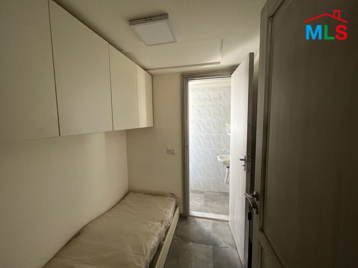 300 sqm Apartment for Sale In Adma