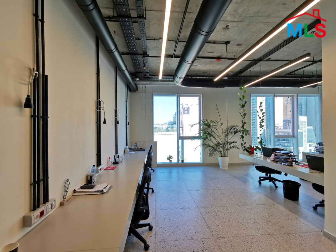 An Amazing Office For Sale in an Iconic Building in Achrafieh