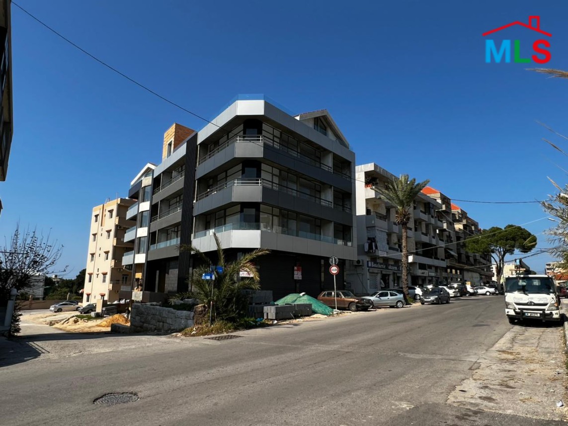 176 SQM Shop for Sale in Batroun in a Prime Location