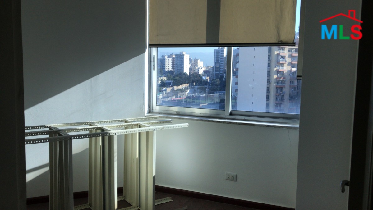 80 SQM Office for Sale in Verdun with Open View