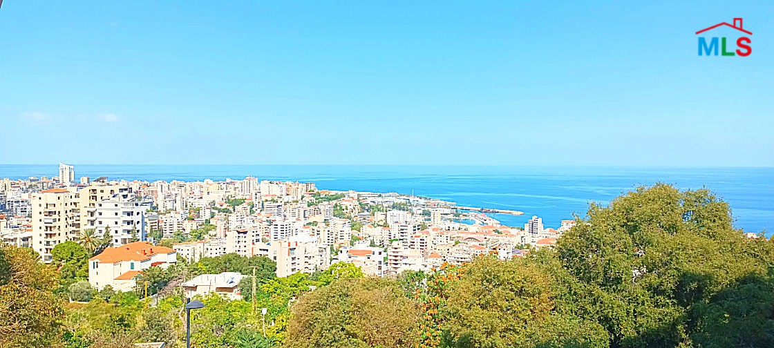 Apartment For Sale in Ghadir With A Sea View