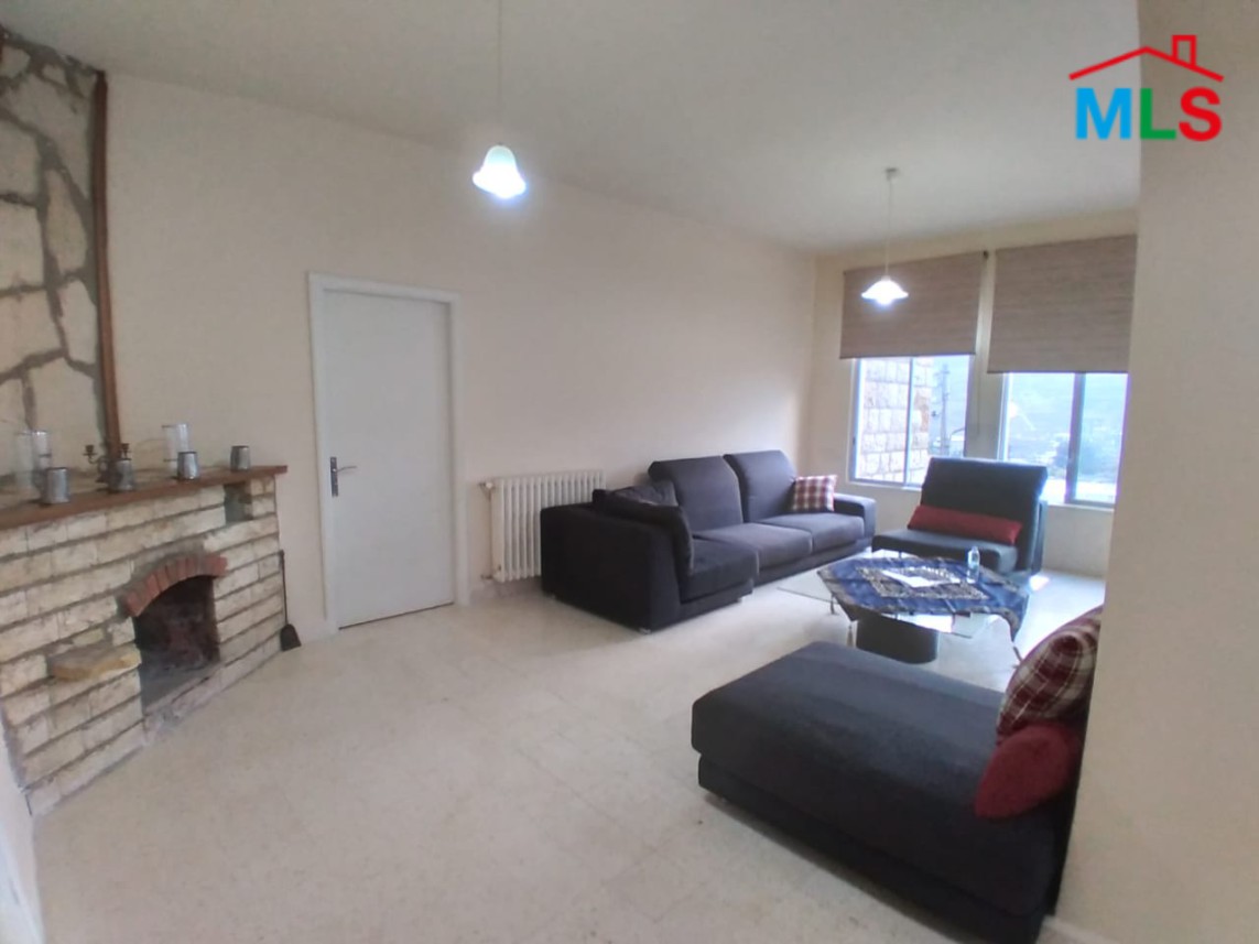 Traditional Renovated Old House for Sale in Hrajel