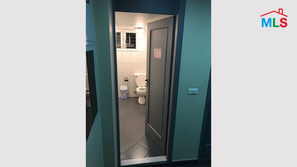 Excellent Condition Office For Sale in Jdeideh Metn