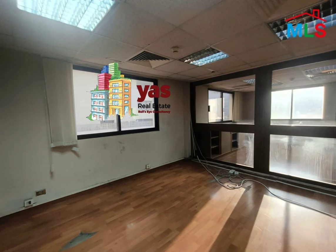 Dora 655m2 | Office | Rent | Active Street | Many Sizes | AA