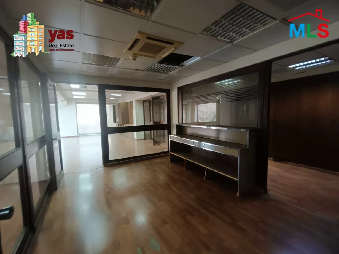 Dora 655m2 | Office | Rent | Active Street | Many Sizes | AA