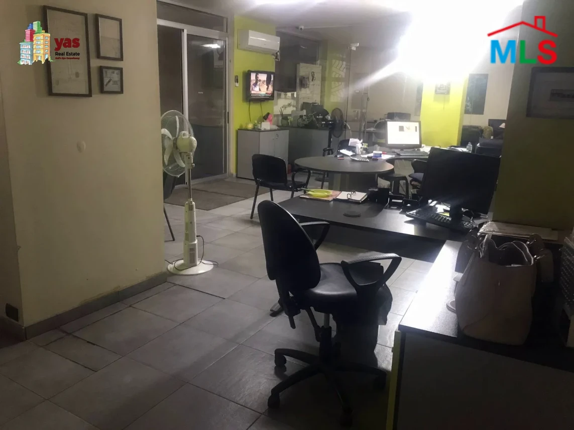 Achrafieh 800m2 | Warehouse | Rent | Prime Location | MO