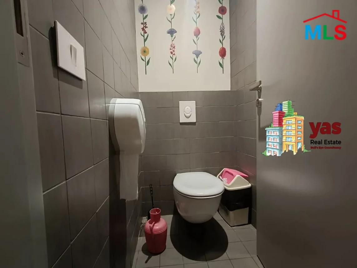 Downtown 175m2 | Restaurant | Rent | Prime Location | Decorated | AA
