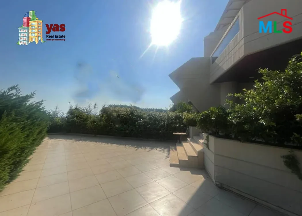 Adma 1000m2 | 300m2 Garden | Furnished Villa | Rent | Partial View|YV