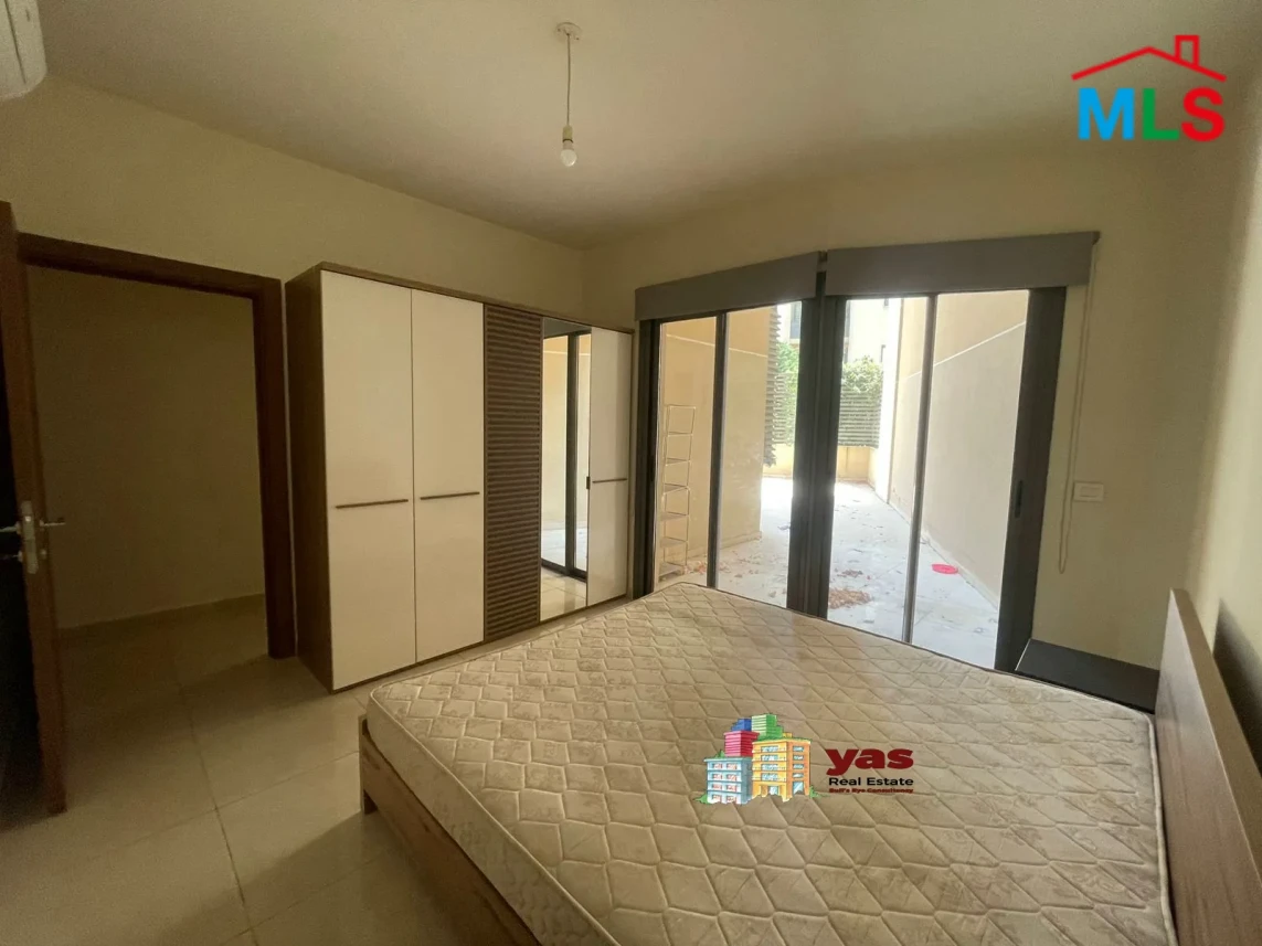 Achrafieh 165m2 | Rent| 40m2 Terrace |Well Lighted |Prime Location |PA