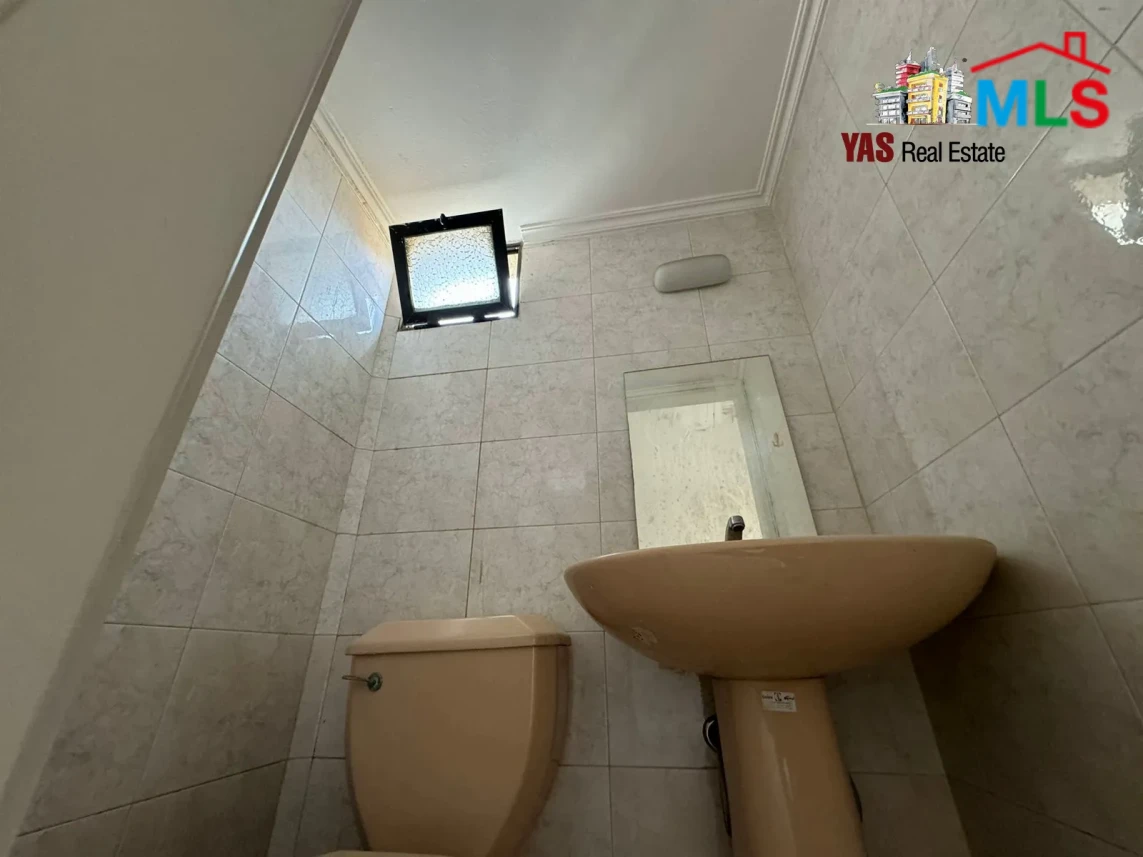 Ballouneh 65m2 | Office | Prime Location | Excellent Condition | Rent
