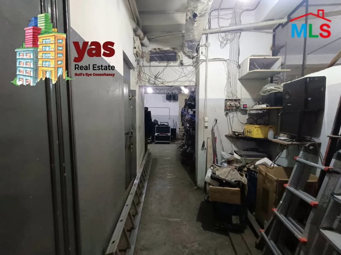 Achrafieh/Rmeil 278m2 | Warehouse | Active Street | AA/EL/MO