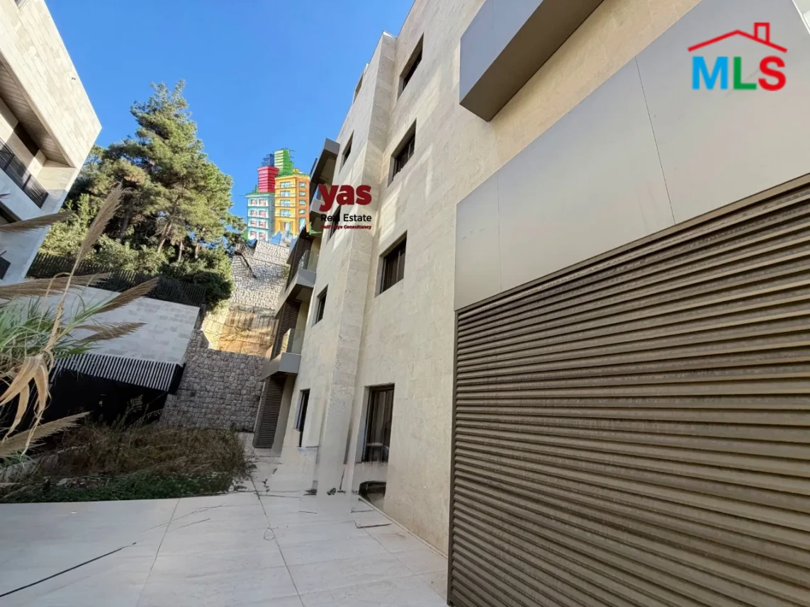 Ballouneh 210m2 | High-End | Prime Location | View |PAYMENT FACILITIES