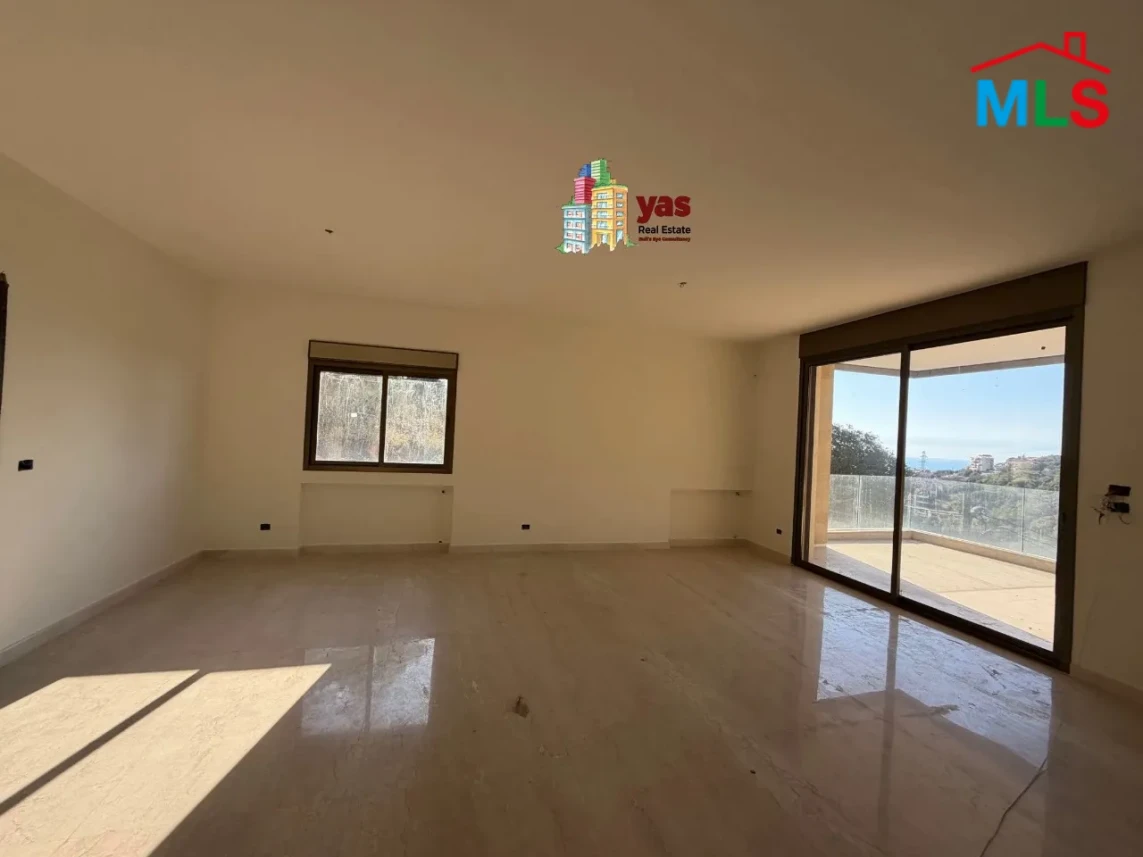 Ballouneh 210m2 | High-End | Prime Location | View |PAYMENT FACILITIES