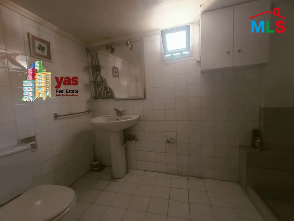 Dora 114m2 | Need Renovation | Easy Access | Well Lighted | AA