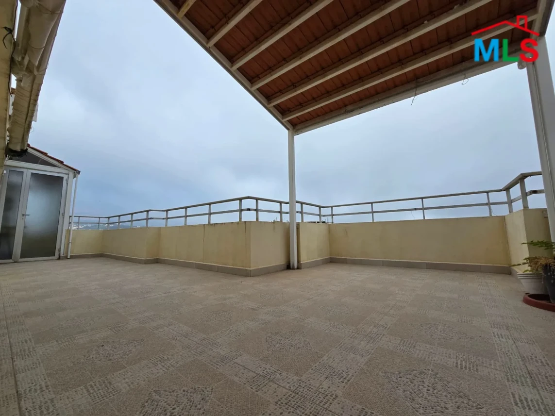 Kleiaat 150m2 | Mountain View | Duplex | Private Street | DA