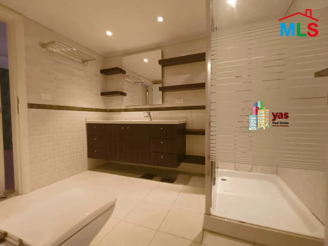 Saifi 300m2 | Super Prime Location | Decorated | PA