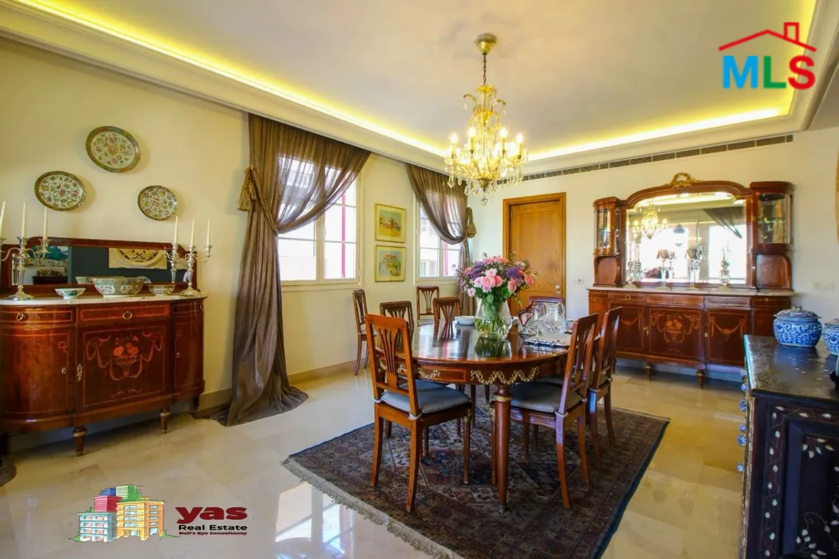 Saifi 300m2 | Super Prime Location | Decorated | PA