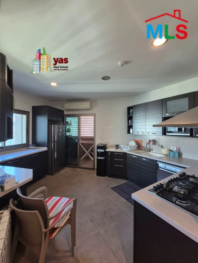 Achrafieh 242m2 | Luxury Decorated | Excellent condition | PA