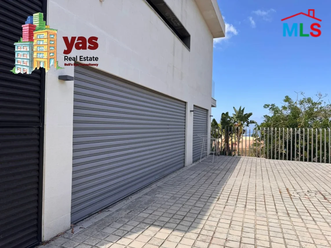 Mechref 850m2 | 500m2 Triplex Villa | Furnished | Amazing View | AC