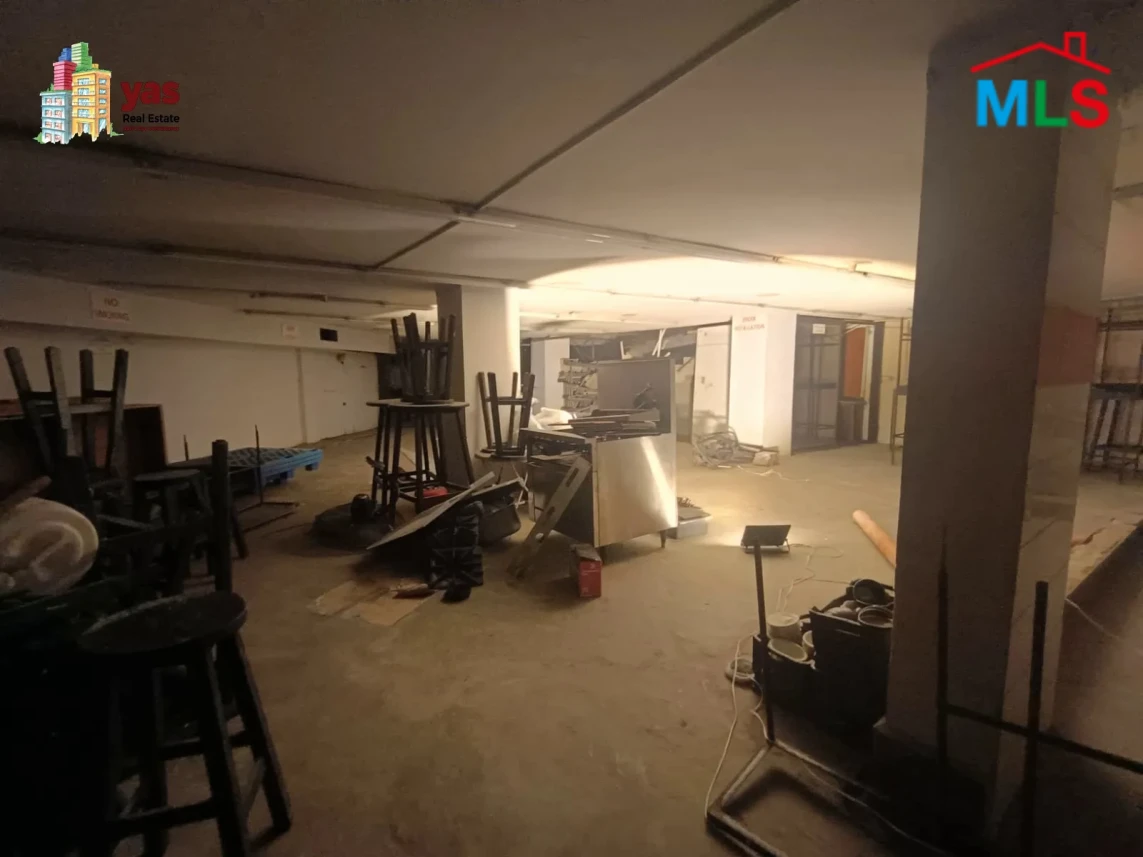Dekweneh 890m2 | Warehouse & Shop | Active Street | Catch | AA