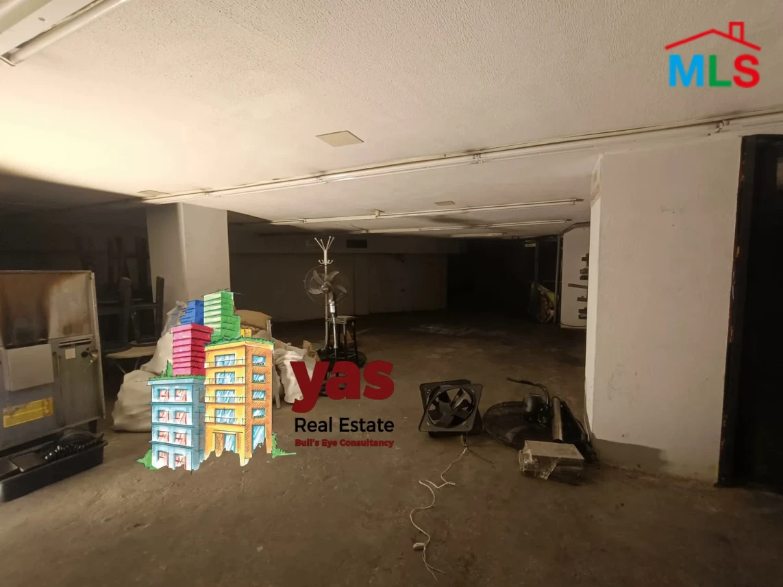 Dekweneh 890m2 | Warehouse & Shop | Active Street | Catch | AA