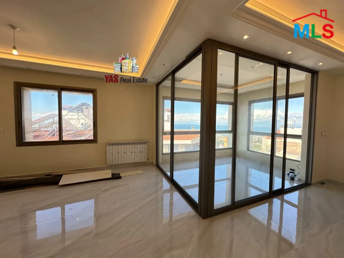 Qornet El Hamra 220m2 | Well Maintained | New | PA
