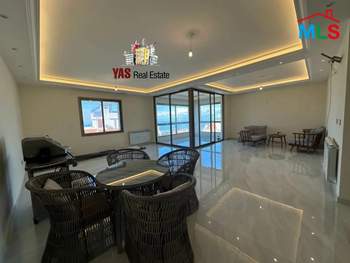 Qornet El Hamra 220m2 | Well Maintained | New | PA