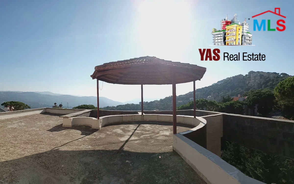 Baabdat 1085m2 | 1012m2 Land/Garden | Triplex | Unique Design | PA