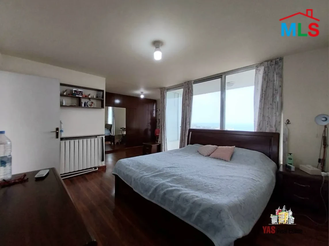 Haret Sakher 325m2 | Luxury Triplex | Panoramic View | Prime Area | YV