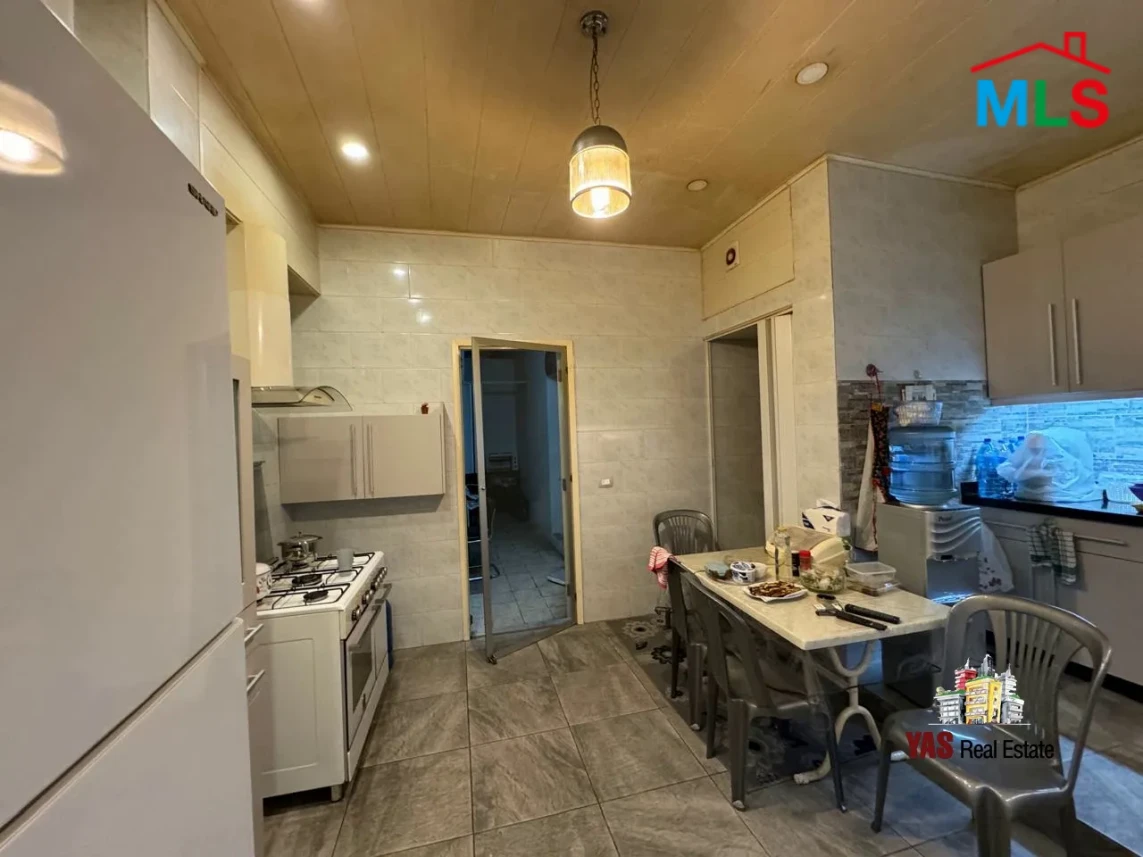 Ballouneh 465m2 Apartment / Warehouse | Road Level | New | Catch
