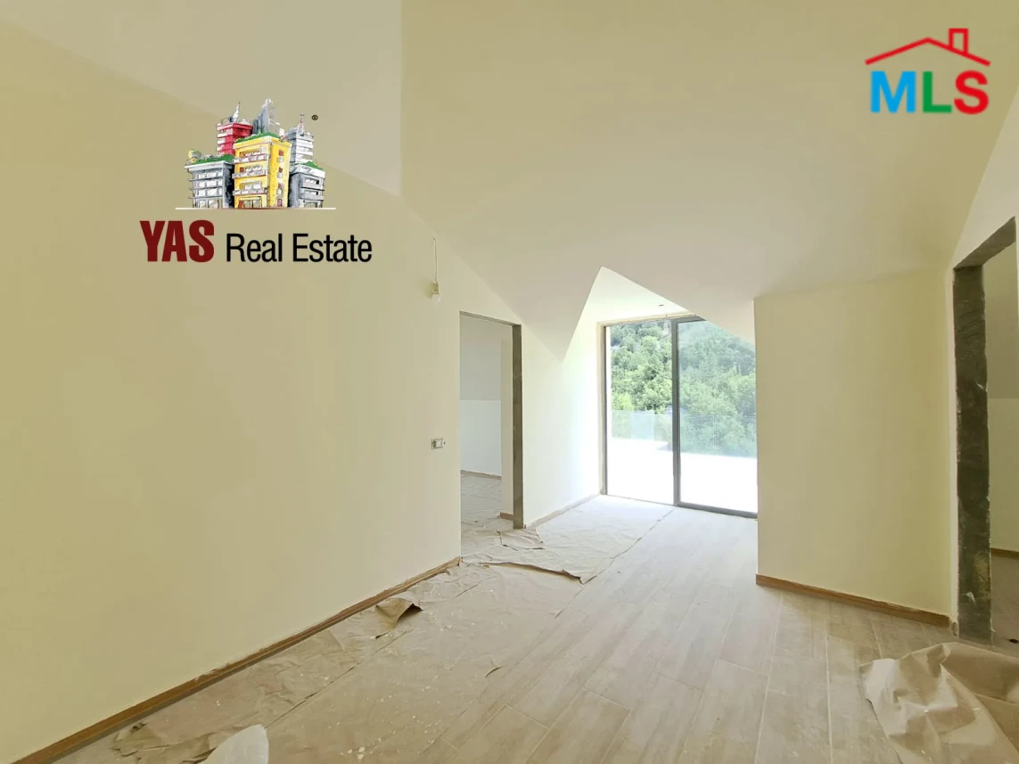 Achkout 244m2 | 133m2 Terrace | Rooftop | Brand New | View | DA