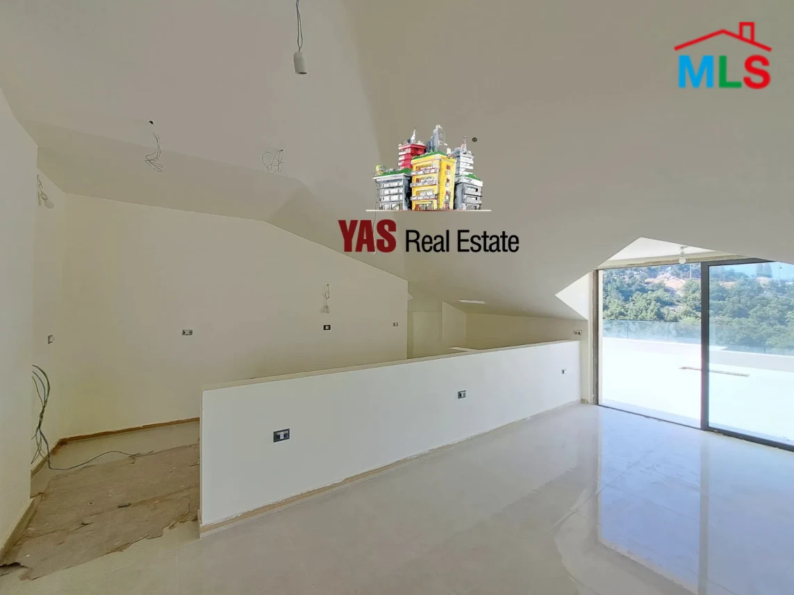 Achkout 244m2 | 133m2 Terrace | Rooftop | Brand New | View | DA