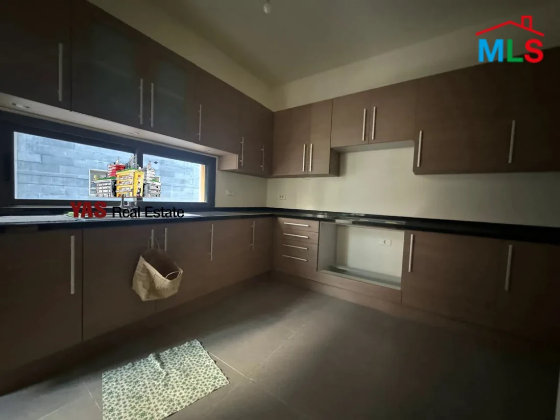 Ballouneh 145m2 | Super Luxurious | Ideal Location | High-End | EL/TO