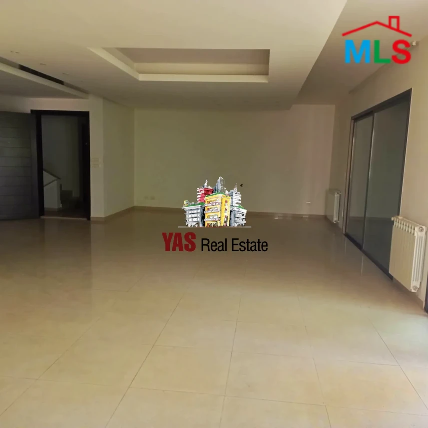 Baabda 266m2 | 70m2 Terrace | Excellent Condition | Spacious flat | PA