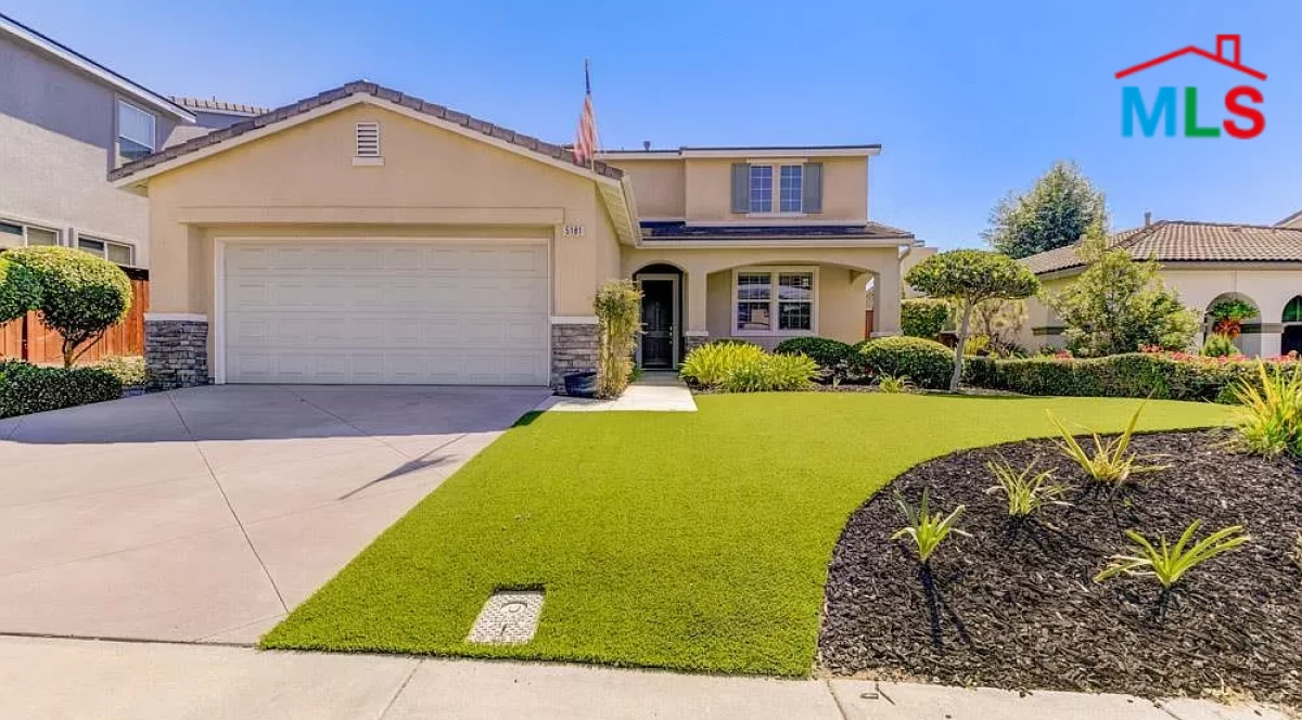 Apartments For Sale in Ballouneh, Keserouan