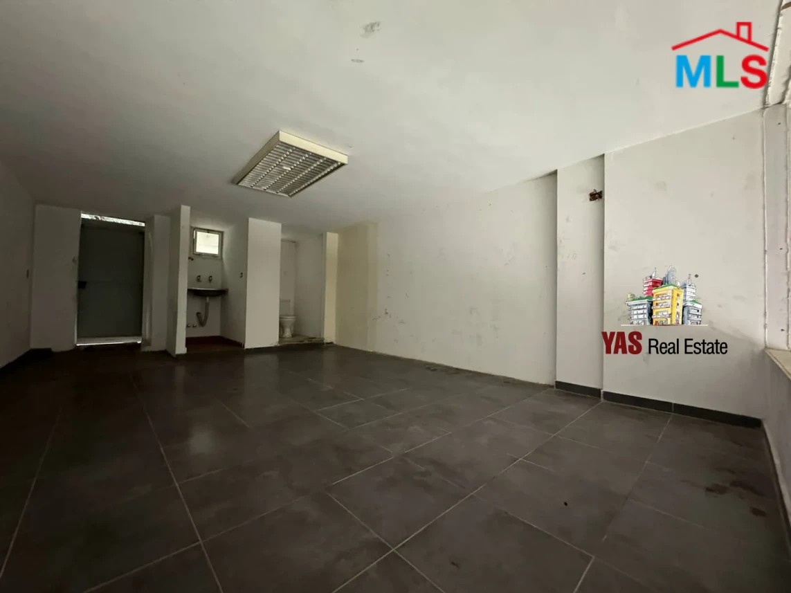 Ballouneh 120m2 | Shop | Main Road | Excellent Condition