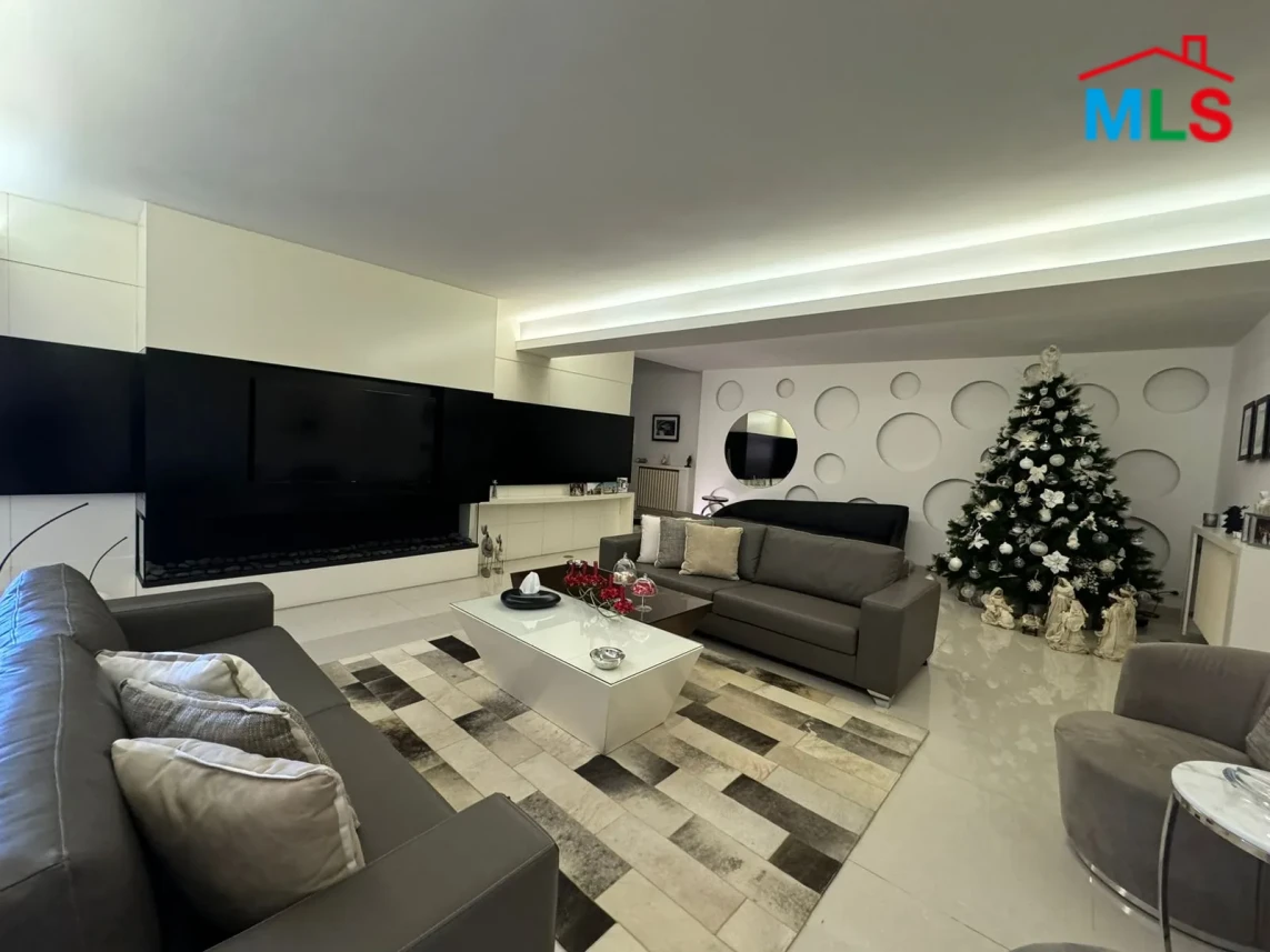 Ballouneh 210m2 | 140m2 Terrace | Super Upgraded | Catch