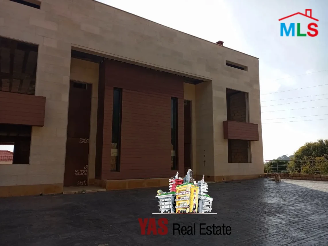 Yarzeh 750m2 + 500m2 Garden | Affordable Luxury Villa / Triplex | View