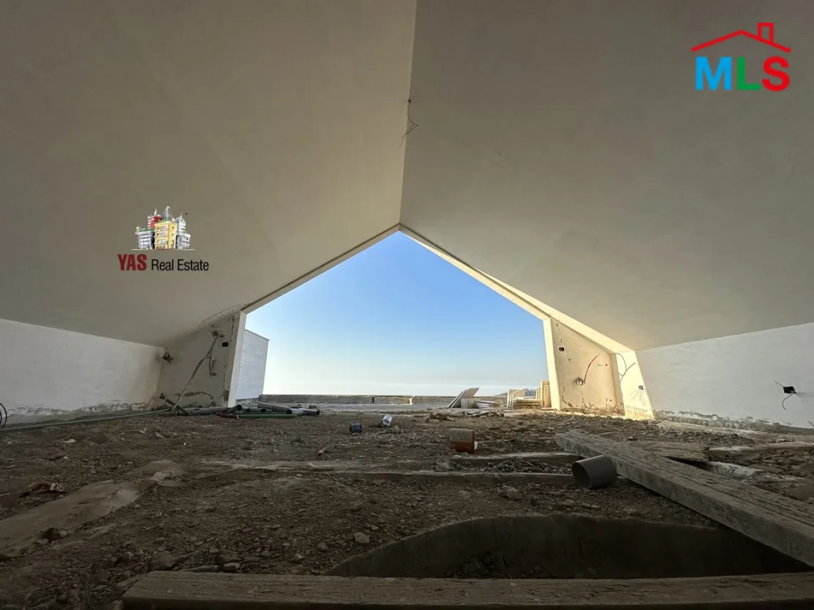 Ballouneh 340m2 Duplex | Impressive View | New | Upgraded | Catch