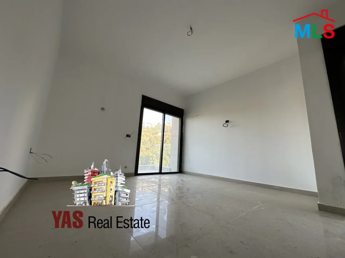 Ballouneh 340m2 Duplex | Impressive View | New | Upgraded | Catch