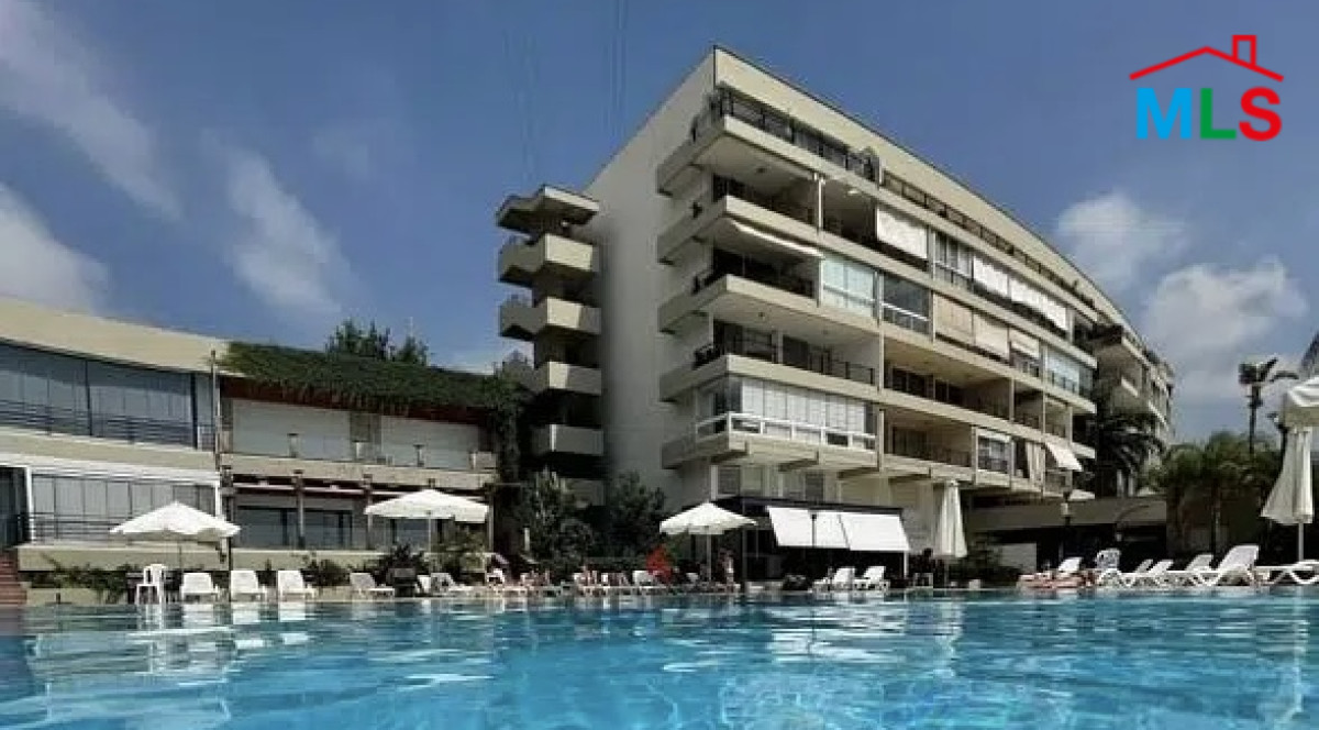 Cabin in an amazing resort for sale or rent (Owner)