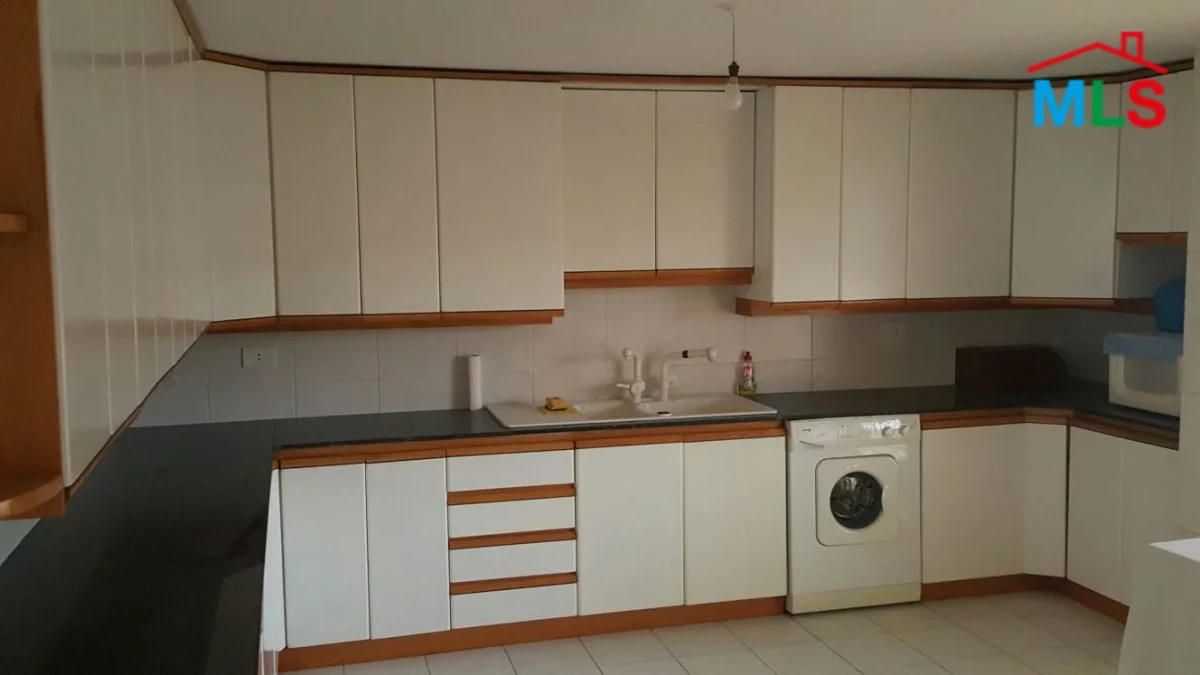 Ballouneh 420m2 Triplex | Luxury | Panoramic View