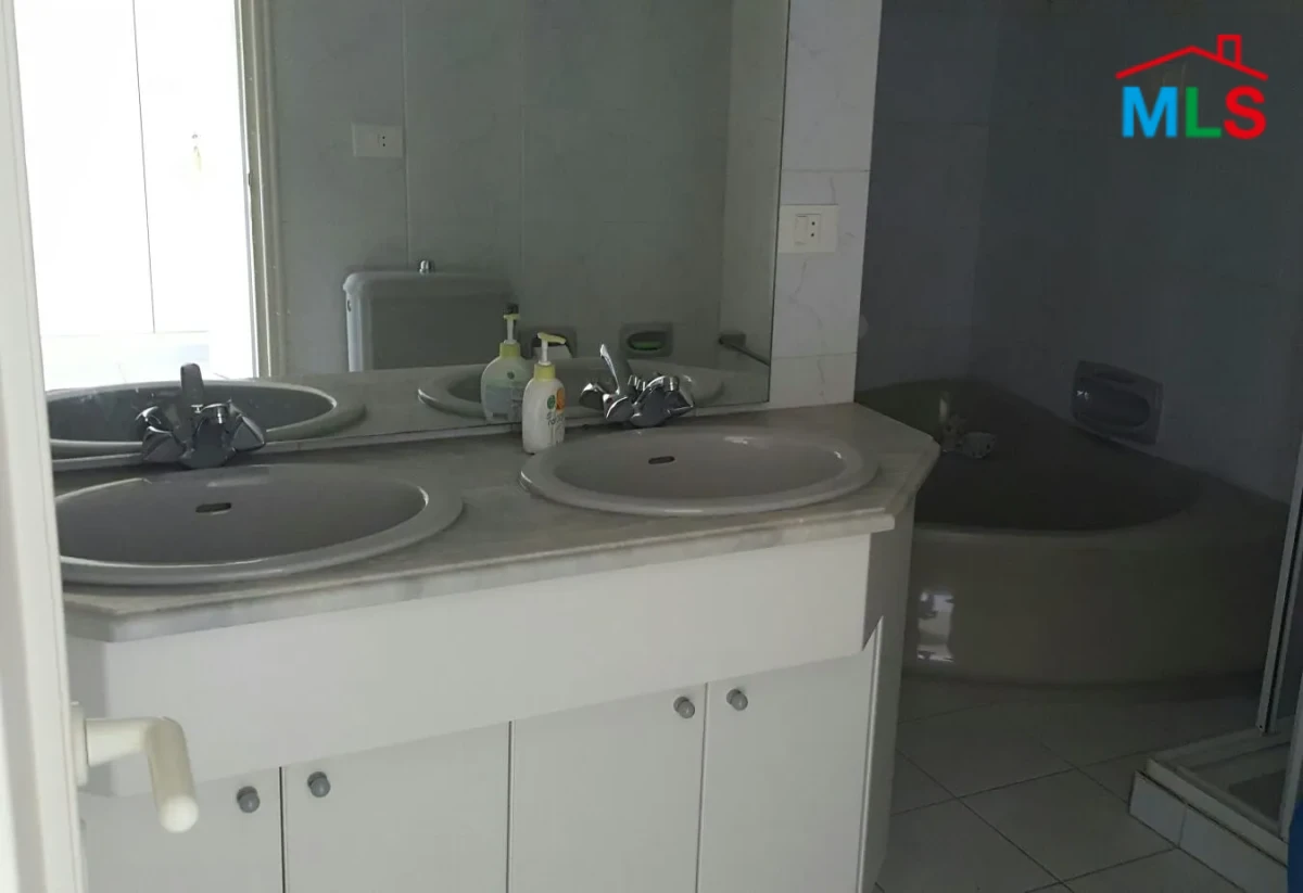 Ballouneh 420m2 Triplex | Luxury | Panoramic View