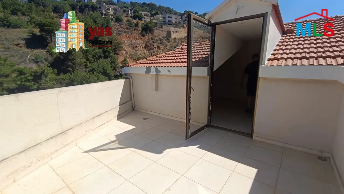 Mansourieh 250m2 | Duplex | Mountain View | Calm Area | AA