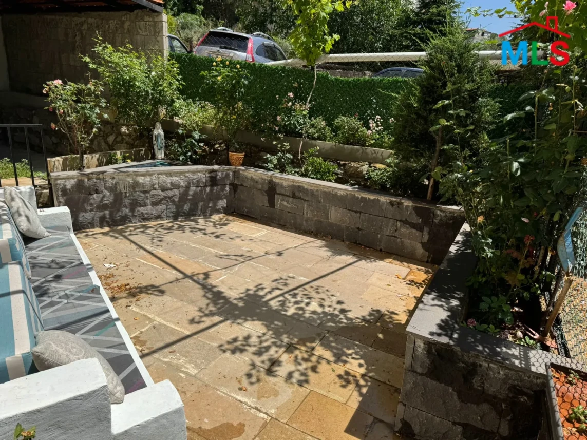 Kleiaat 80m2 | 35m2 Terrace | Well Maintained | Cozy Flat | Catch | DA