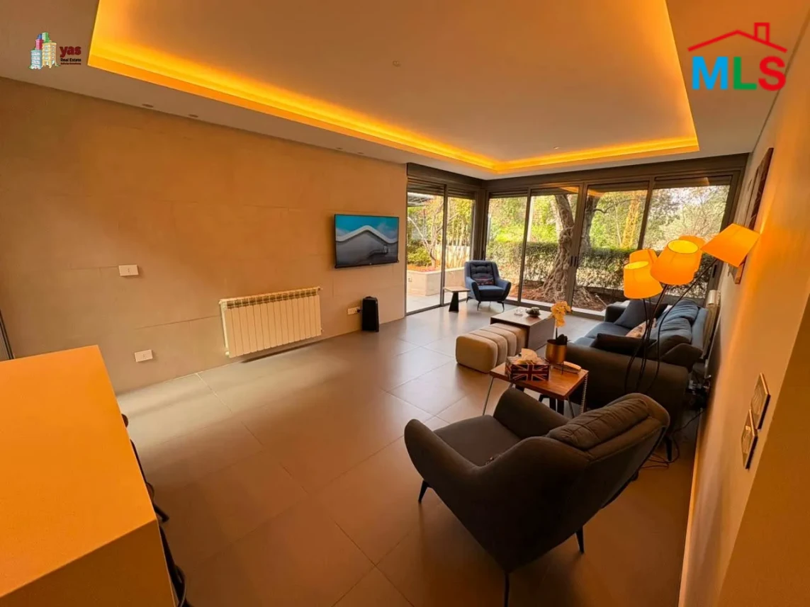 Mansourieh 100m2 | 107m2 Terrace | Solar System | Calm Area | OH