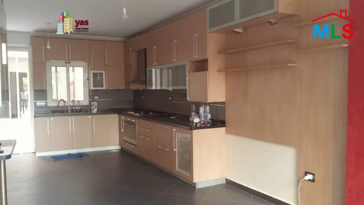 Fanar 170m2 | 50m2 Terrace | Calm Area | Need Renovation | OH