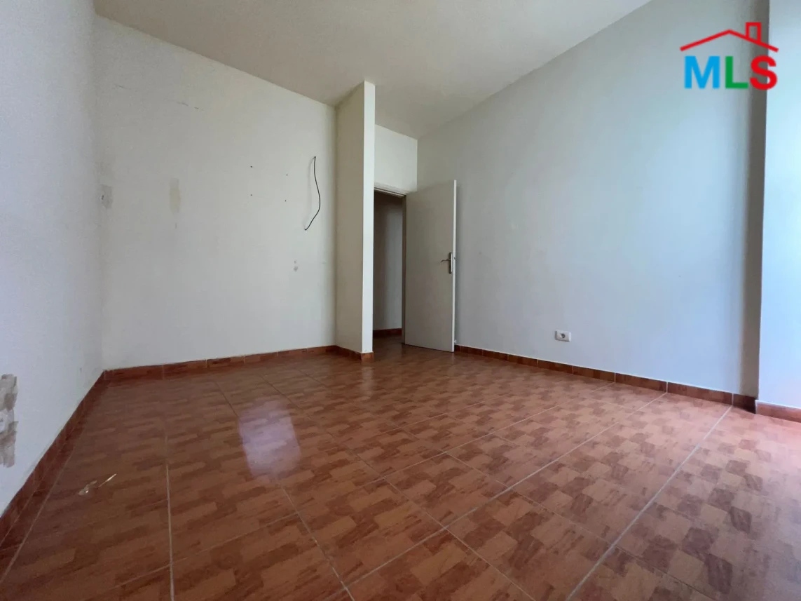 Zouk Mosbeh 125m2 | Well Maintained | Prime Location | Catch | EH/RH