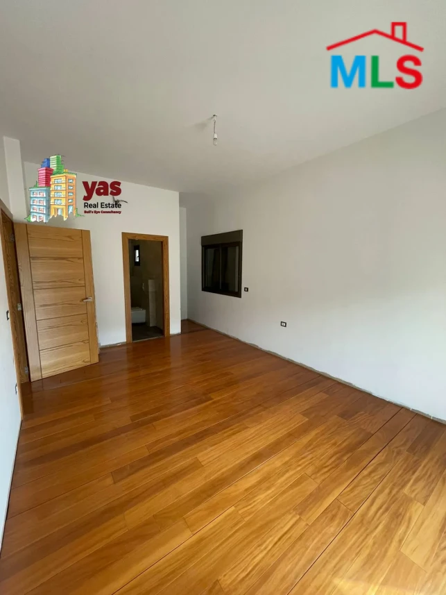Qennabet Baabdat 350m2 | Duplex | New | Prime Location | TCH